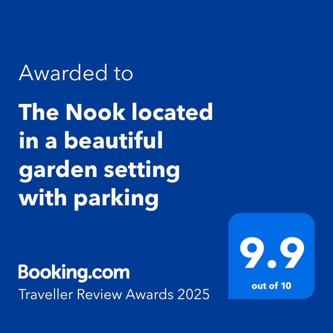 Villa The Nook Located In A Beautiful Garden Setting With Parking Stratford-upon-Avon Exterior foto